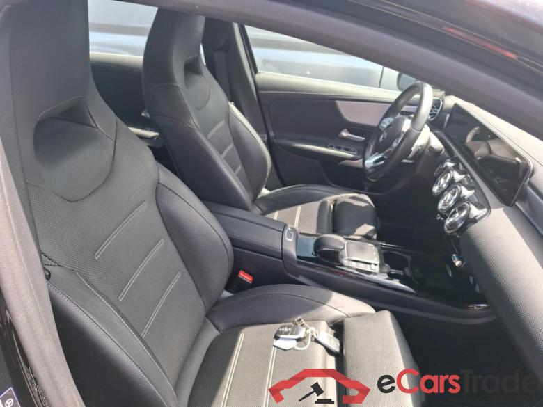 Mercedes A 200 AMG Line 7GDCT MERCEDESBENZ Classe A Compact  2018  5P  Berline A 200 AMG Line 7GDCT #6