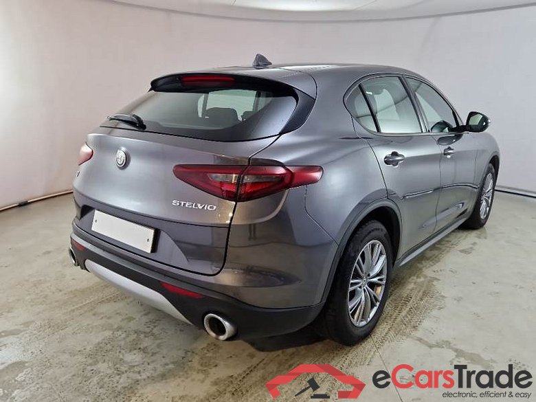 AlfaRomeo 2.2 BUS ALFA ROMEO STELVIO / 2017 / 5P / SUV 2.2 TURBO DIESEL 190CV BUSINESS AT8 Q4 #2