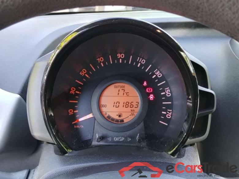 CITROEN C1 1.0 e-VTi Shine #4