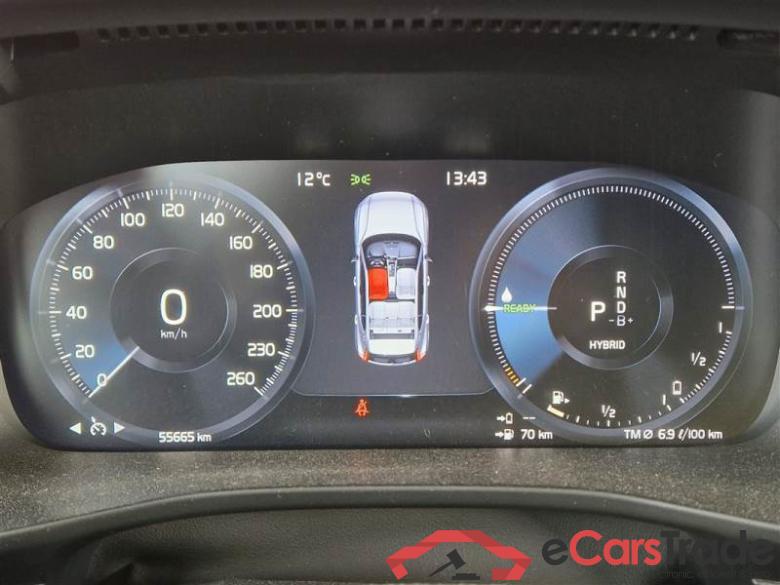 Volvo 11 VOLVO XC40 / 2021 / 5P / SUV T4 RECHARGE PLUG-IN AUTO CORE #4
