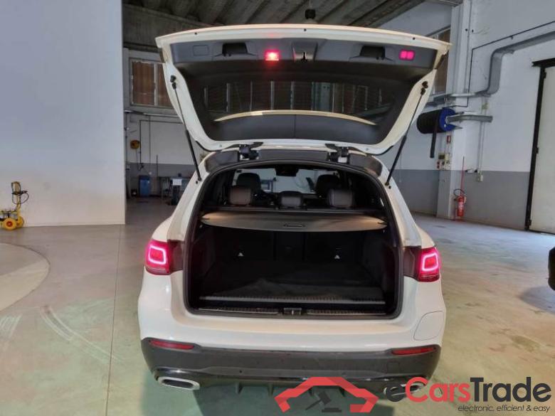Mercedes 67 MERCEDES-BENZ GLC / 2019 / 5P / SUV 300 E 4MATIC PLUG-IN HY. PREMIUM PLUS A. #5