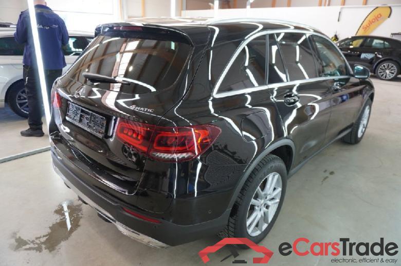 Mercedes GLC ´15 GLC -Klasse GLC 300 e 4Matic (253.953) 2.0 235KW AT9 E6d #2