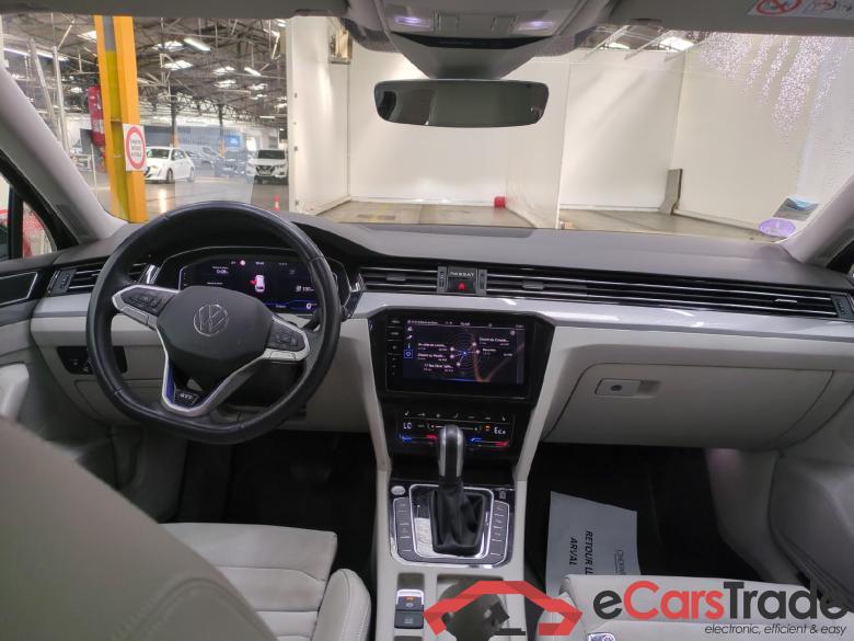 Volkswagen 1.4 TSI DSG HYBRIDE RECHARGEABLE SW GTE VOLKSWAGEN Passat SW / 2019 / 5P / Break 1.4 TSI DSG HYBRIDE RECHARGEABLE SW GTE #5