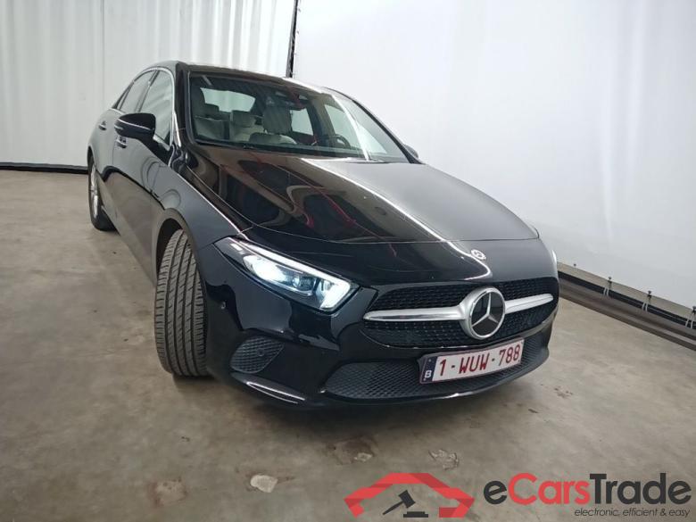 Mercedes-Benz A-Klasse Limousine A 180 d DCT 4d #2