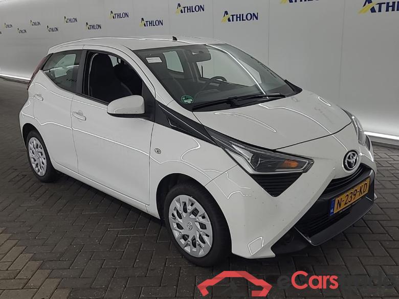 TOYOTA Aygo 1.0 VVT-i x-play 5D 53kW #2
