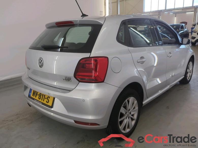 Volkswagen Polo 09-16 Volkswagen Polo 1.2 TSI 66kW Comfortline 5d #2