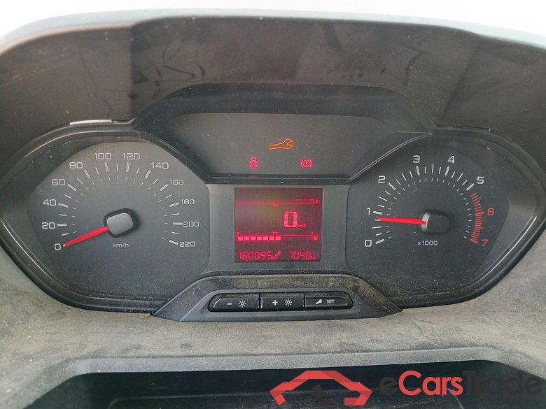 Peugeot Pro Standard 600kg BlueHDi 73kW (AC) PEUGEOT Partner / 2018 / 3P / furgón derivado de turismo Pro Standard 600kg BlueHDi 73kW (AC) #4