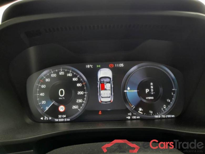 Volvo 223 VOLVO XC40 / 2017 / 5P / SUV T5 PLUG-IN HYBRID AUTO RECHARGE R-DESIGN #4