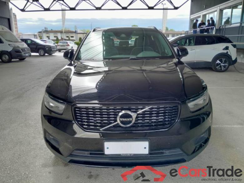 Volvo 223 VOLVO XC40 / 2017 / 5P / SUV T5 PLUG-IN HYBRID AUTO RECHARGE R-DESIGN #6