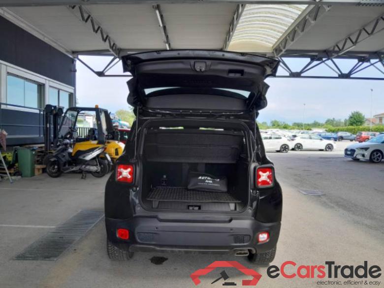 Jeep 37 JEEP RENEGADE / 2018 / 5P / SUV 1.3 T4 PHEV S 240CV 4XE AUTO #5