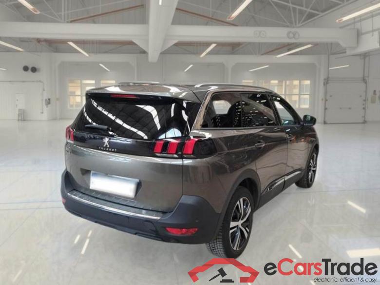 Peugeot 49 PEUGEOT 5008 / 2017 / 5P / SUV BLUEHDI 130 ALLURE EAT8 S/S AUT. #2