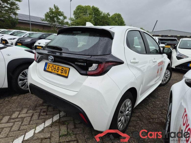 TOYOTA YARIS 1.5 Hybrid Active #4