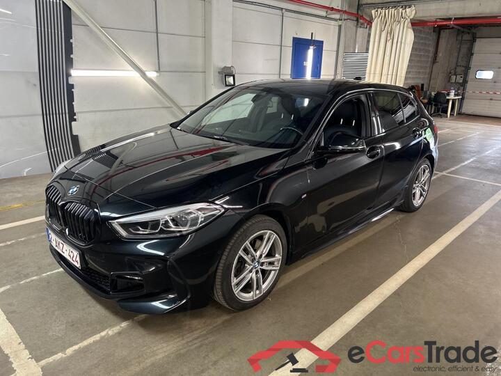 BMW 1 Reeks Hatch Série 1 Hatch 116iA (80 kW) 80kW/109pk  5D/P Auto-7 #1