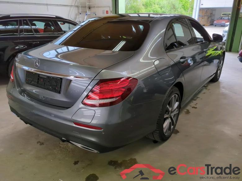Mercedes E-Class ´16 E -Klasse Lim. E 300 de (213.016)AMG 2.0 AMG Line 225KW AT9 E6dT #2