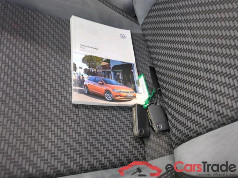 Volkswagen Polo '17 Volkswagen Polo 1.0 TSI 70kW Highline Business R 5d #4