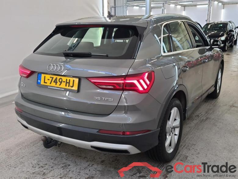 Audi Q3 '18 Audi Q3 35 TFSI S tronic Business Edition 5d #2