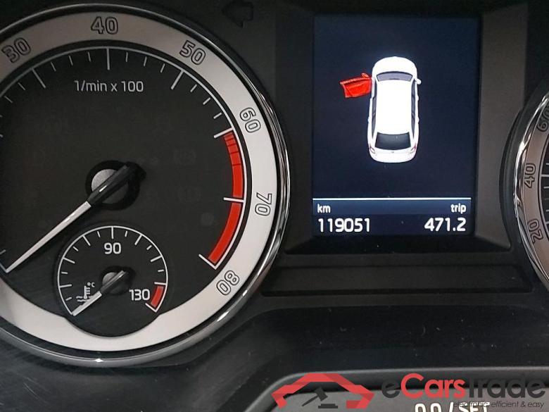 SKODA - SKO OCTAVIA COMBI TSI 115PK GreenTec Ambition Pack Ultimate & Heated Seats & PDC Front & Rear & Removable Towing Hook * PETROL * #5