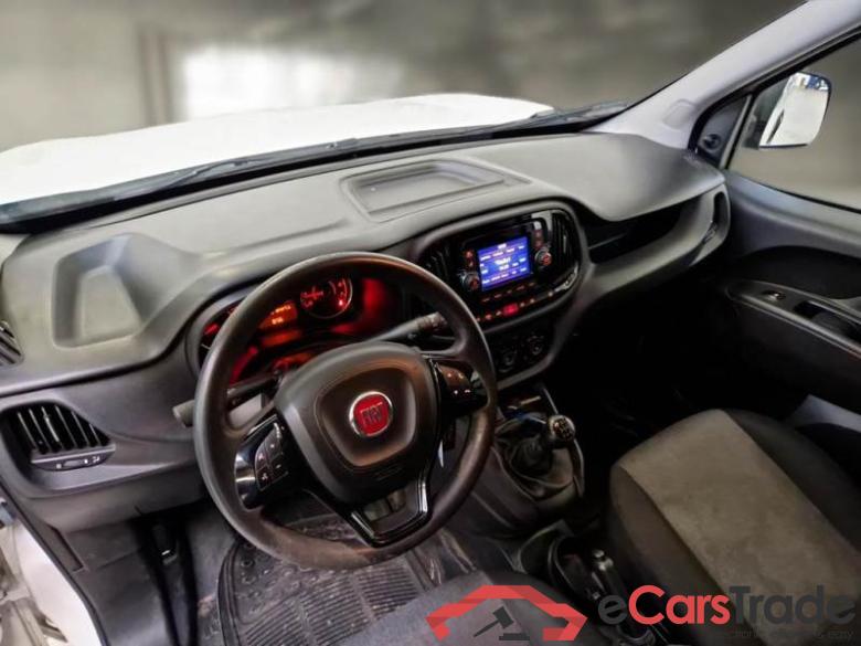 Fiat 48 FIAT DOBLÒ CARGO / 2014 / 4P / VETT. FURGONATA CH1 LOUNGE 1.3 MJET 95CV E6D SeS #3