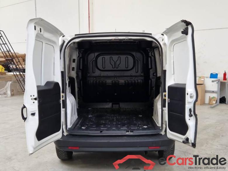 Fiat 48 FIAT DOBLÒ CARGO / 2014 / 4P / VETT. FURGONATA CH1 LOUNGE 1.3 MJET 95CV E6D SeS #5