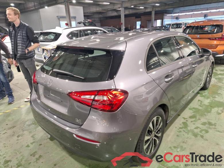 MERCEDES-BENZ A-CLASS 1.3 A 180 BUSINESS SOLUTION ESSENTIAL #2