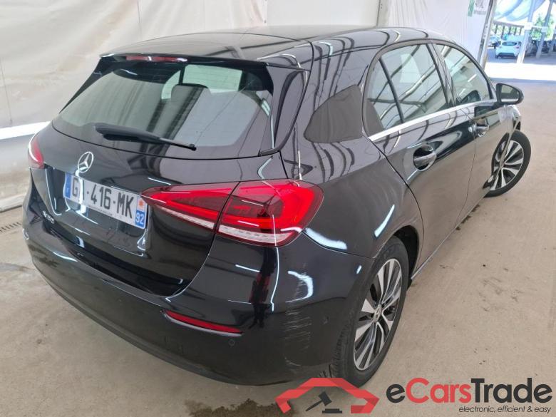 Mercedes A 180 Business Line 7G-DCT MERCEDES-BENZ Classe A Compact / 2018 / 5P / Berline A 180 Business Line 7G-DCT #3