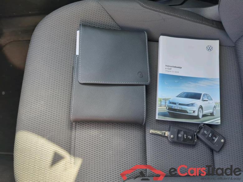 VOLKSWAGEN e-Golf  #6