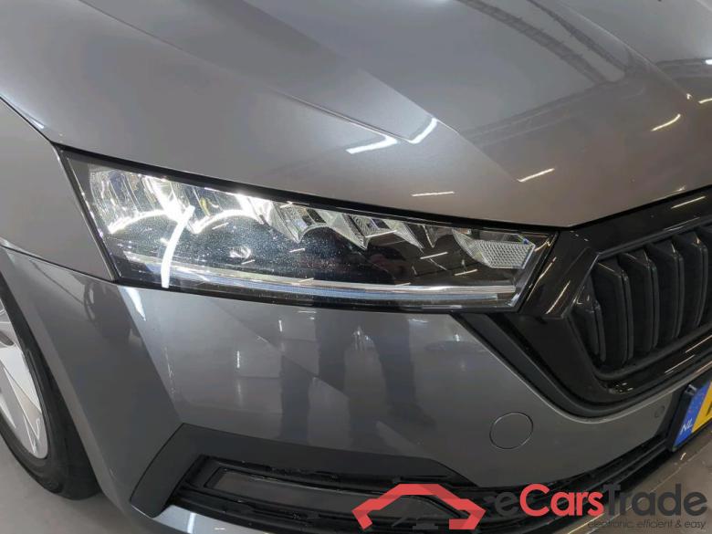 SKODA Octavia Combi 81 kW #4