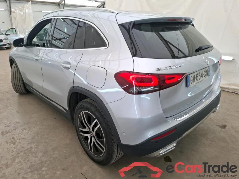Mercedes 1.3 GLA 250 e BUSINESS LINE DCT MERCEDES-BENZ GLA / 2020 / 5P / SUV 1.3 GLA 250 e BUSINESS LINE DCT #2