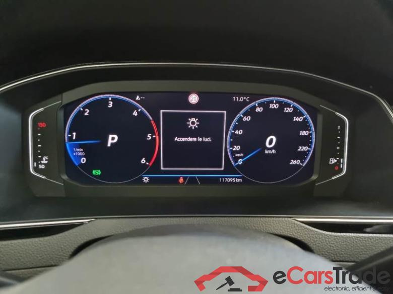 Volkswagen 4 VOLKSWAGEN PASSAT / 2019 / 5P / STATION WAGON VAR.2.0TDI SCR 140KW 4MOT EXEC.BMT DSG #4