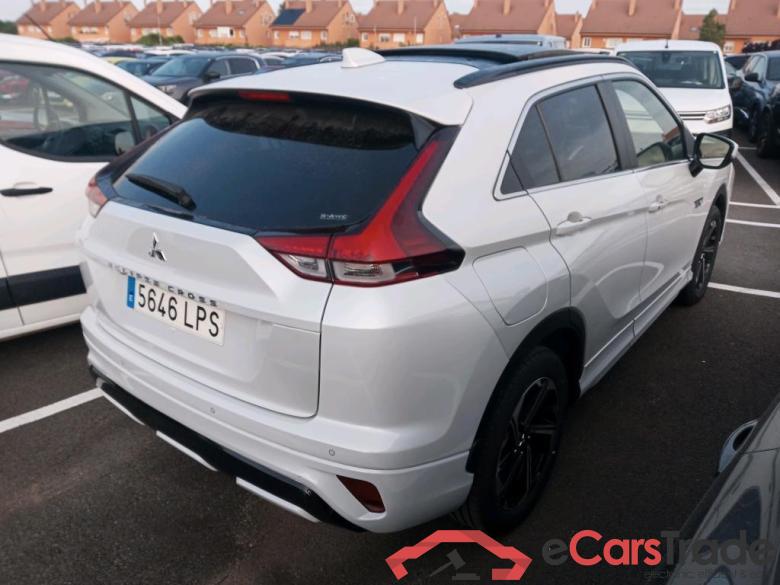 Mitsubishi 2.4 PHEV Kaiteki+ Auto 4WD MITSUBISHI Eclipse Cross / 2021 / 5P / todoterreno 2.4 PHEV Kaiteki+ Auto 4WD #2