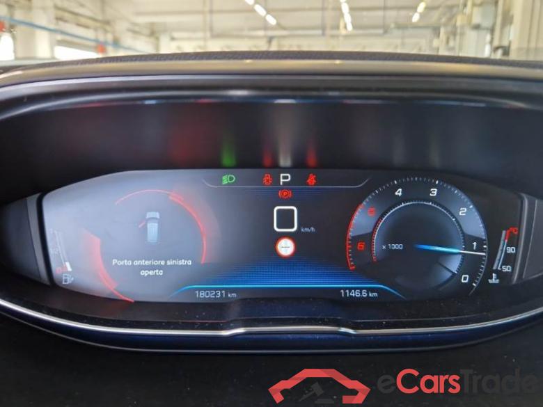 Peugeot 46 PEUGEOT 3008 / 2016 / 5P / SUV BLUEHDI 130 EAT8 SeS BUSINESS #4
