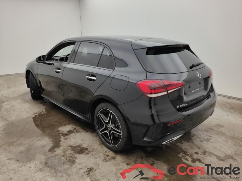 Mercedes-Benz A-Klasse A 250 e 5d #4
