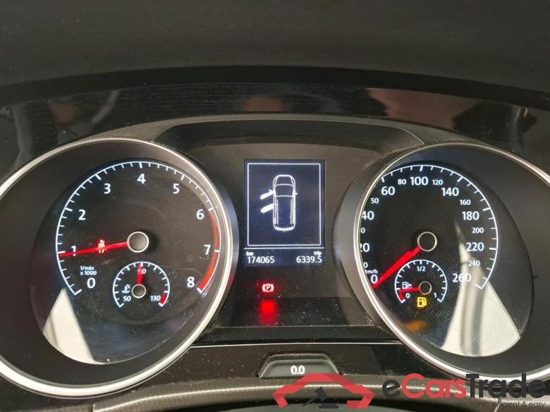 Volkswagen 1.0 TSI 115 Connect 7 places VOLKSWAGEN Touran 5p Monovolume 1.0 TSI 115 Connect 7 places #6