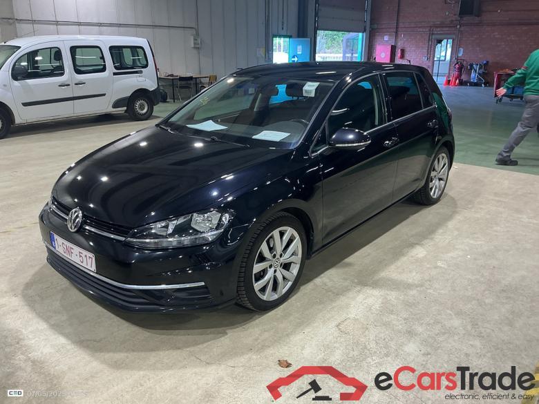 VOLKSWAGEN GOLF VII DIESEL - 2017 1.6 CR TDi BMT Comfortline Pack Launche Travel #2
