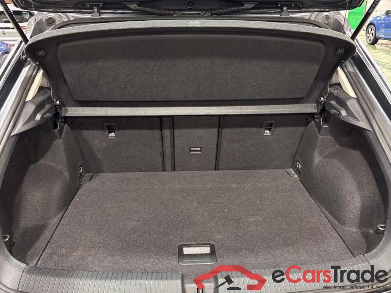 VOLKSWAGEN T-ROC 1.5 TSI DSG LIFE #4