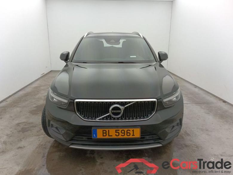 VOLVO XC40 1.5 T2 129 Momentum Pro Geartronic 5d #1