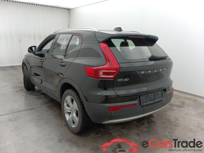 VOLVO XC40 1.5 T2 129 Momentum Pro Geartronic 5d #3