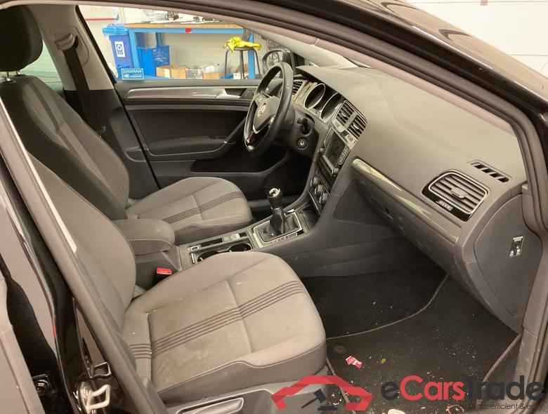 VOLKSWAGEN Golf VII Golf Comfortline 1.2 TSI BlueMotion Technology 81 kW (110 ch) 6 vitesses manuel #6
