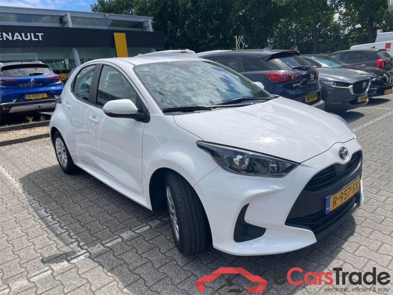 TOYOTA YARIS 1.5 Hybrid Active #2