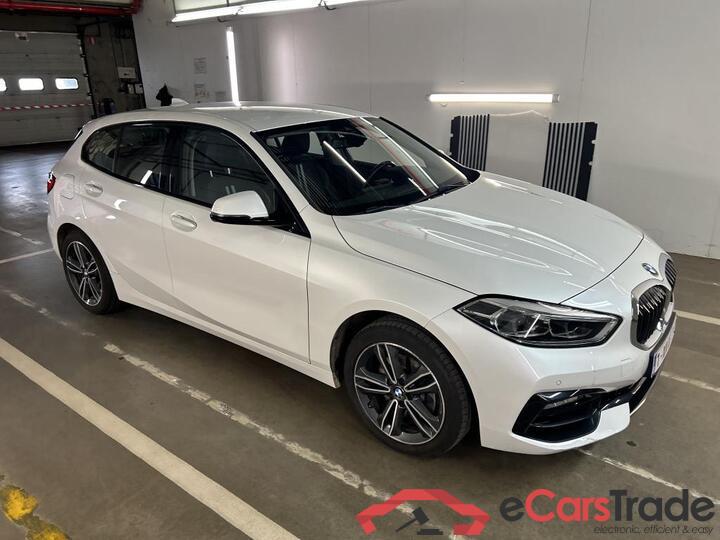 BMW 1 Reeks Hatch 1 Reeks Hatch 118iA (103 kW) 103kW/140pk  5D/P Auto-7 #2