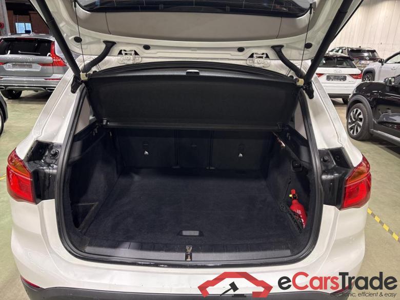 BMW X1 - 2019 1.5iA sDrive18 OPF #4