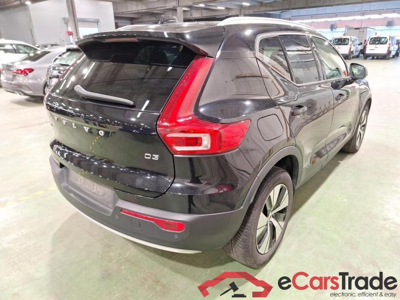 VOLVO XC40 2.0 D3 GEARTRONIC MOMENTUM PRO #4
