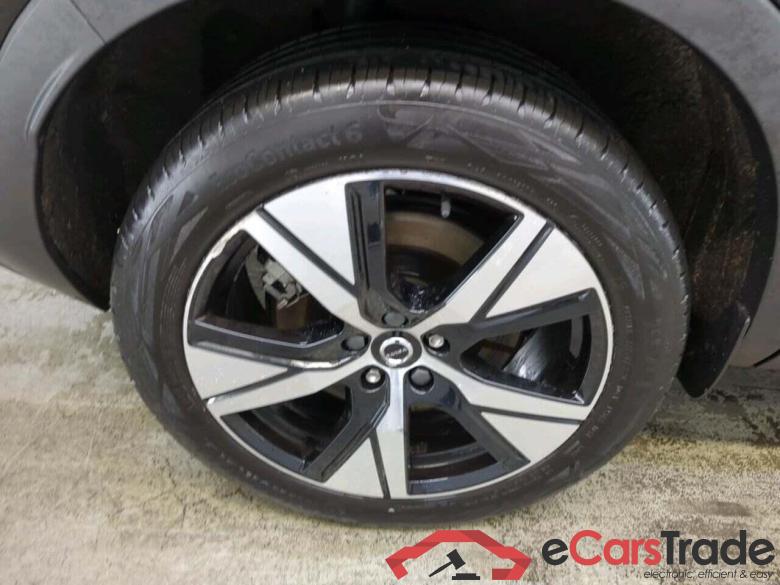 VOLVO XC40 Recharge P8 AWD RDes #4