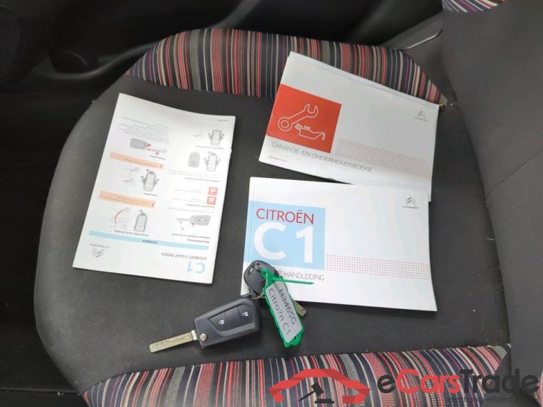 Citroen C1 '14 Citroën C1 VTi 72 S&S Feel 5d #4