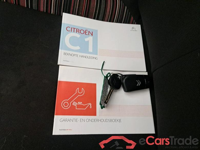 Citroen C1 '14 Citroën C1 VTi 72 S&S Feel 3d #4