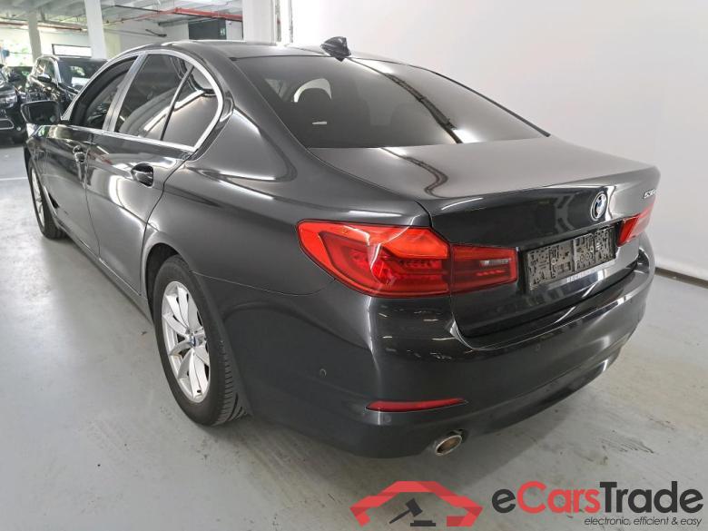 BMW 5 - 2017 530eA PHEV Performance OPF Business Comfort #3