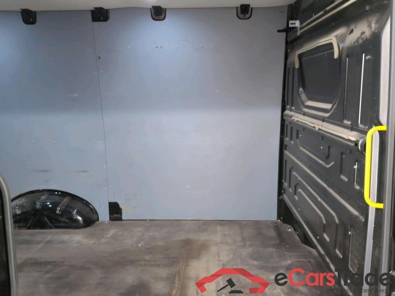 VOLKSWAGEN CRAFTER 35 FOURGON MWB HR DSL 2.0 CR TDi L3H3 RSW STOCK #6