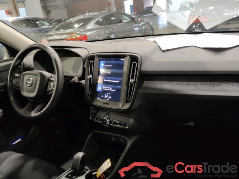 VOLVO XC40 1.5 T3 Momentum Core Geartronic #5