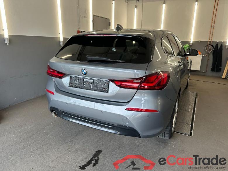 BMW 1-Serie ´19 Baureihe 1 Lim. 118 i Sport Line 1.5 100KW AT7 E6d #2