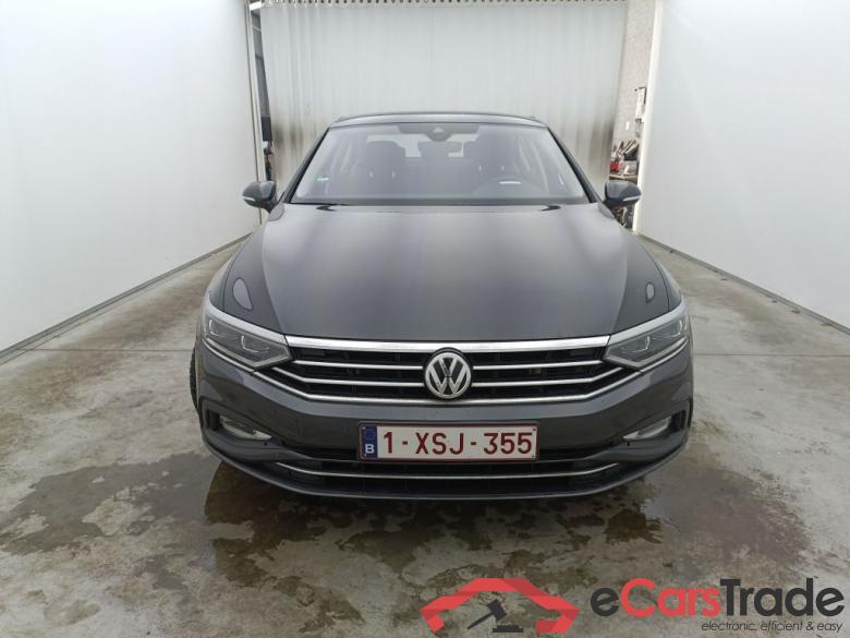 Volkswagen Passat 2.0 TDI Style Business 4d #1